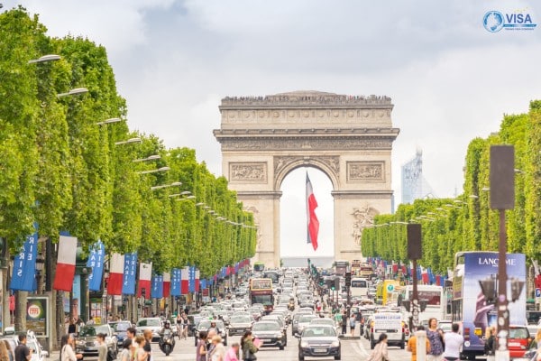 Đại lộ Champs Elysees và Khải Hoàn Môn