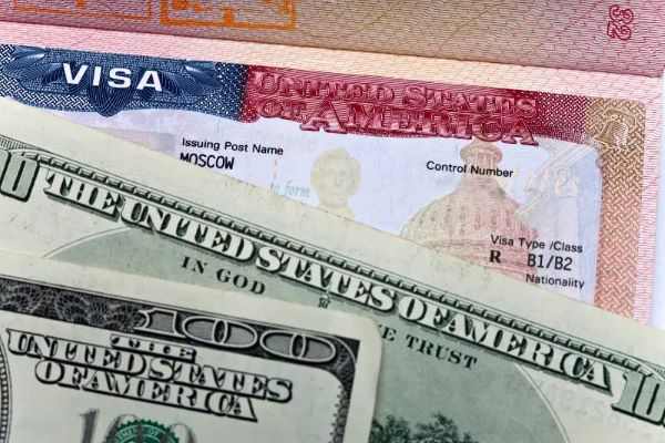 Đóng tiền visa Mỹ bao nhiêu